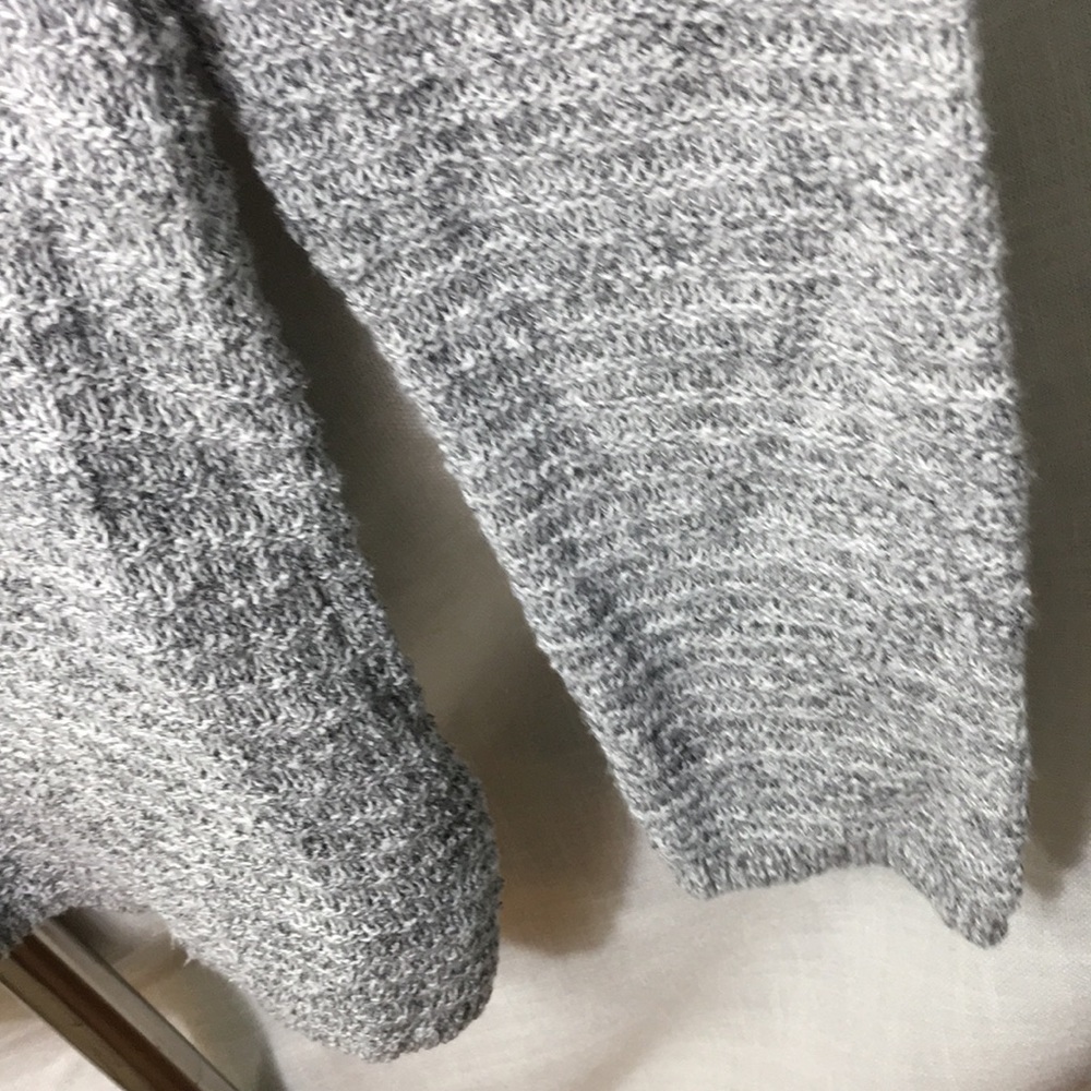 Calvin Klein V-Neck Sweater - Picture 5 of 6